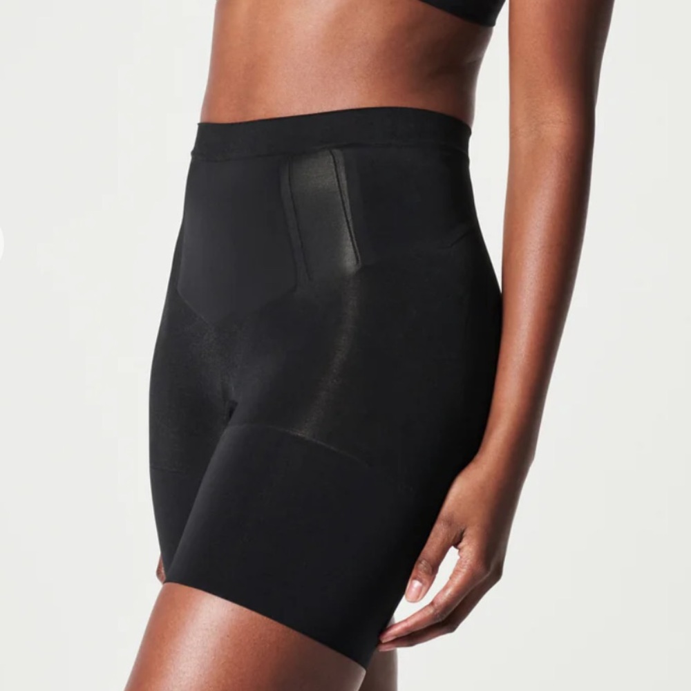 SPANX SPANXsculpt™ OnCore Black Women's Mid-thigh shapewear slimming size M NWT